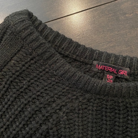 Material Girl Cropped Sweater - Picture 3 of 9
